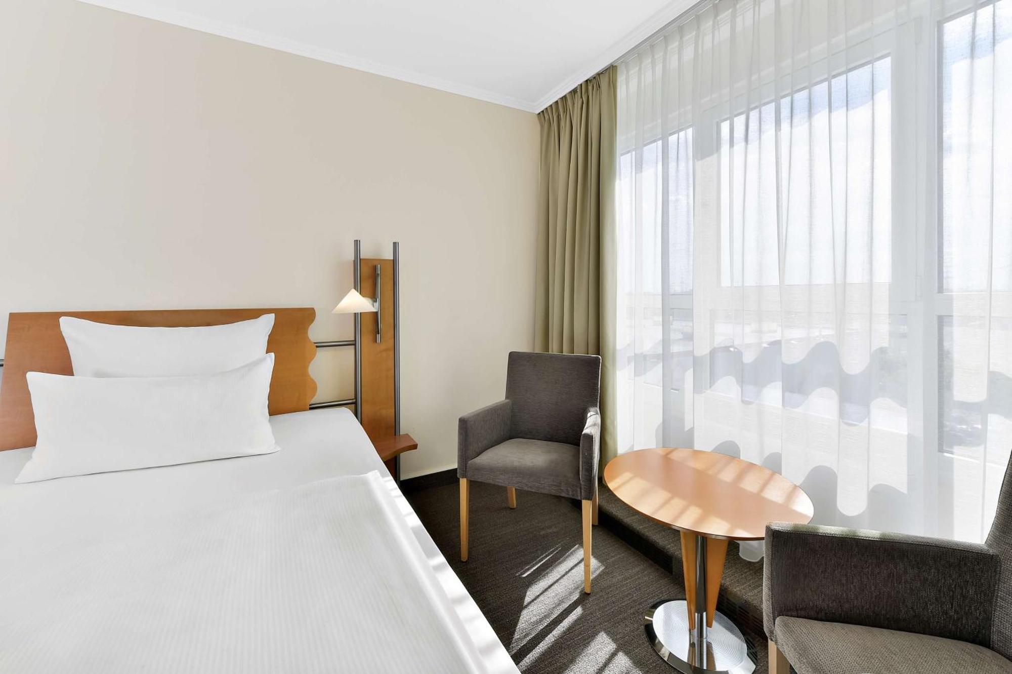 Nh Mannheim Viernheim Hotel Exterior photo